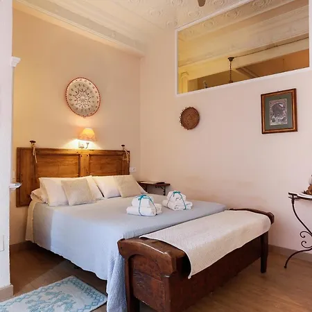 Live In Chianti By Concept Flats * Valence